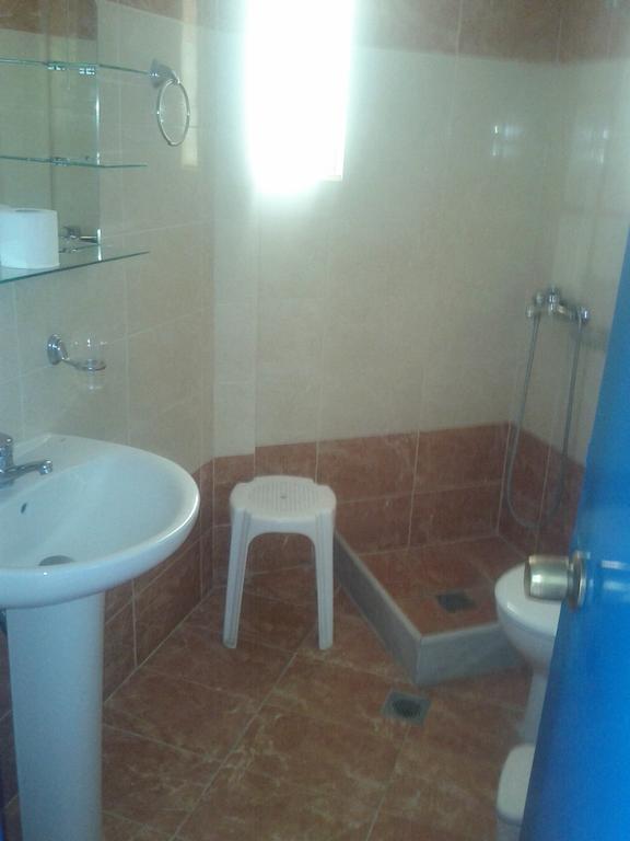 Hotel Tainaro Loutra Edipsou  Quarto foto